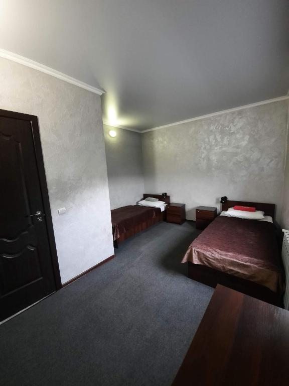 Двухместный (двухместный номер с раздельными кроватями) хостела Big Hostel, Калининград