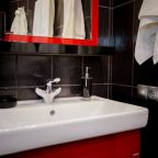 «Красное и чёрное» - всемирная классика.