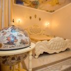 Кто из Вас хотел бы почувствовать себя королём Франции?