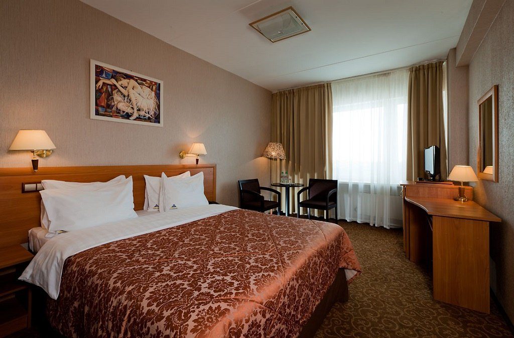 Двухместный (Стандарт, 1 широкая кровать) гостиницы Измайлово Версаль Бета, Москва