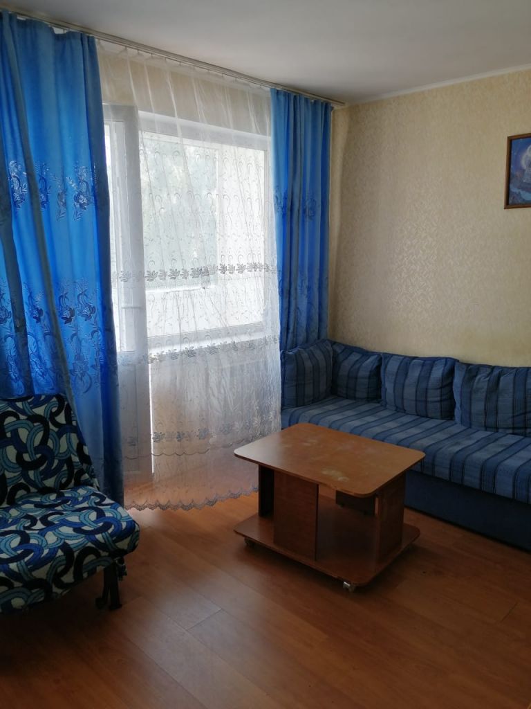 Двухместный (Стандарт 2-4 местный с двумя кроватями и диваном) гостиницы Victoria, Томск