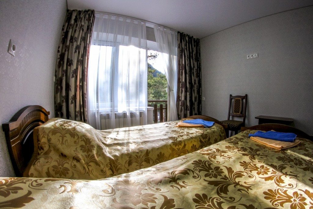 Двухместный (Комфортный номер с раздельными кроватями) базы отдыха КБГУ, Приэльбрусье