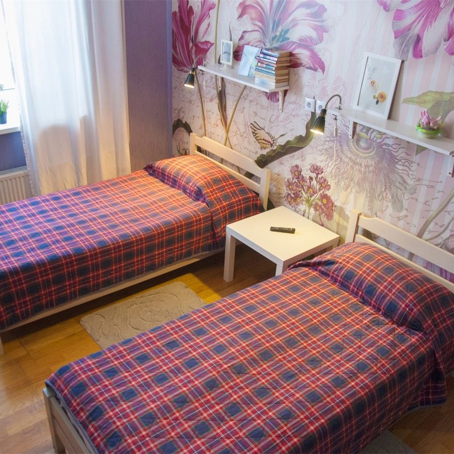 Двухместный (Двуместный номер с 2 кроватями и дополнительной кроватью) мини-отеля Три Зайца, Мурманск