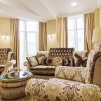 Комфортная гостинная для отдыха с детьми и группой.