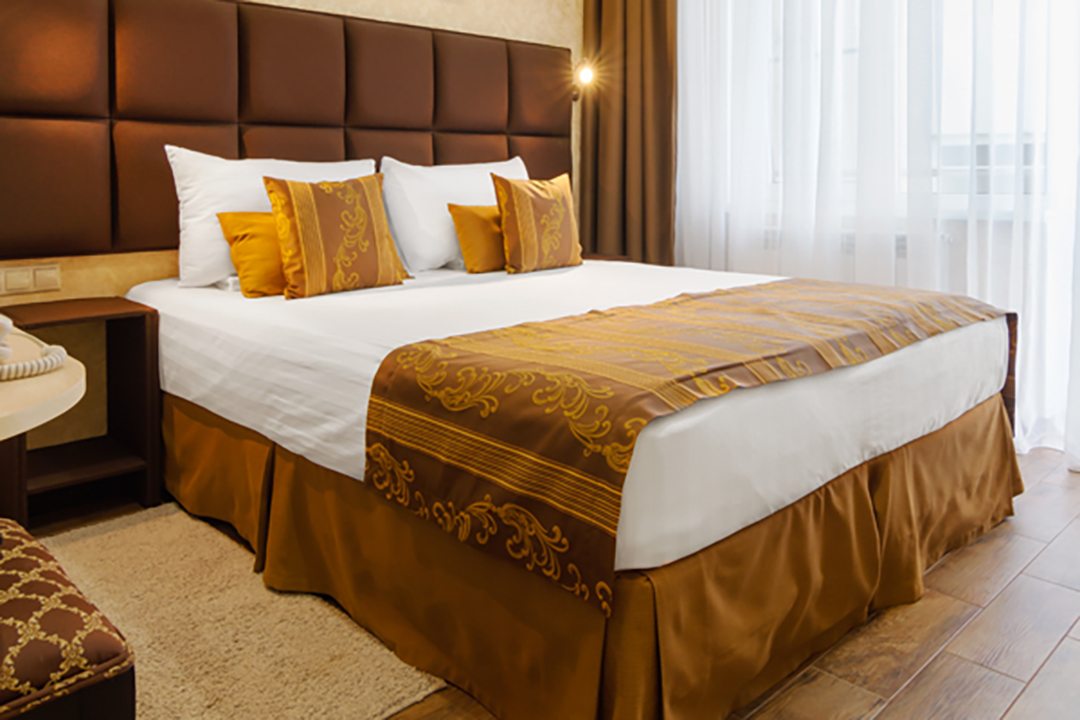 Мобильная двуспальная кровать. Возможно разделить.