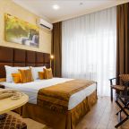 Шторы блэкаут позволяют хорошо отдохнуть солнечным летом .