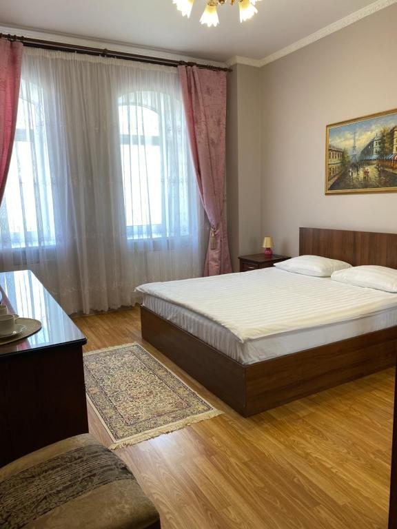 Двухместный (Двухместный номер с 2 отдельными кроватями и ванной комнатой) отеля Никольский, Златоуст