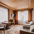 Апартаменты (Трехкомнатные с камином, мини-сауной, балконом), Спа-отель Энергетик на берегу реки