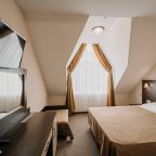 Трехместный (Комфорт без балкона), Спа-отель Энергетик на берегу реки