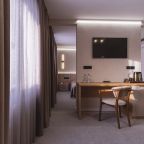 Люкс (Новый), Гостиница Дружба