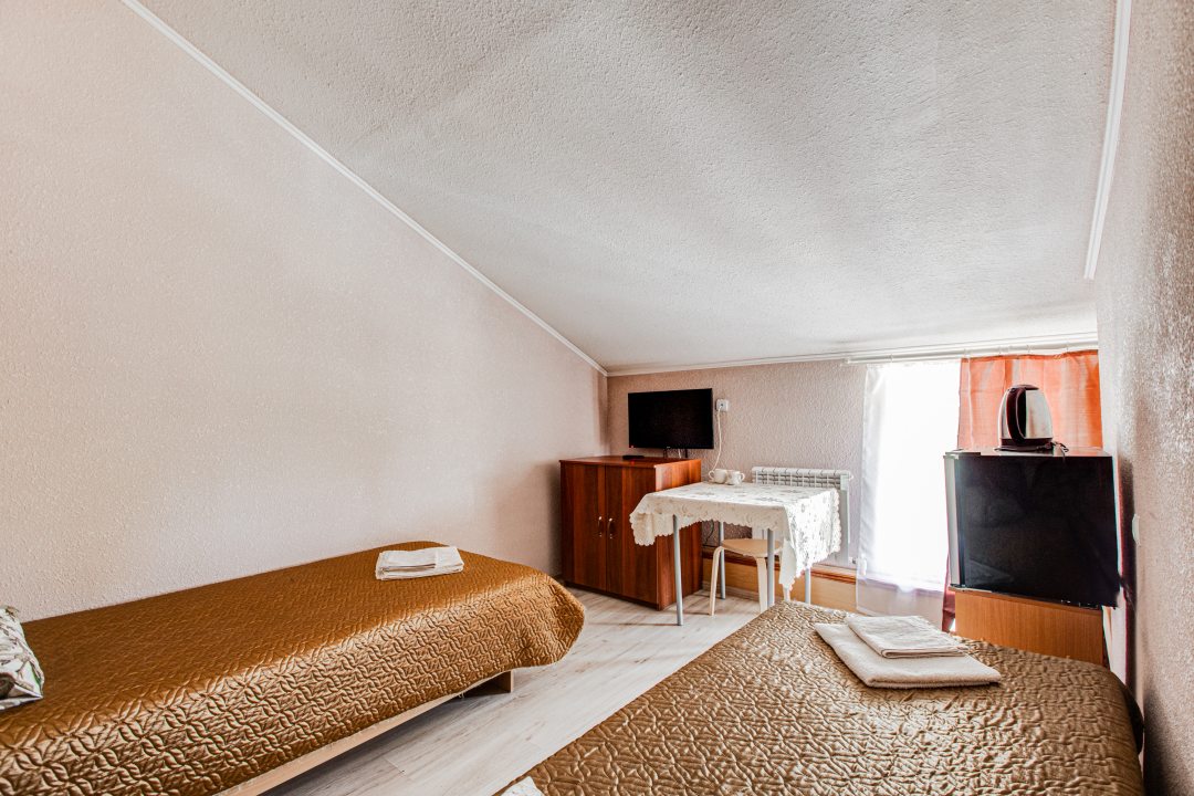 Двухместный (Стандартный двухместный номер с 2 отдельными кроватями) гостиницы Ашхен, Осташков