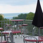 Вид на море, Гостиница Мельница