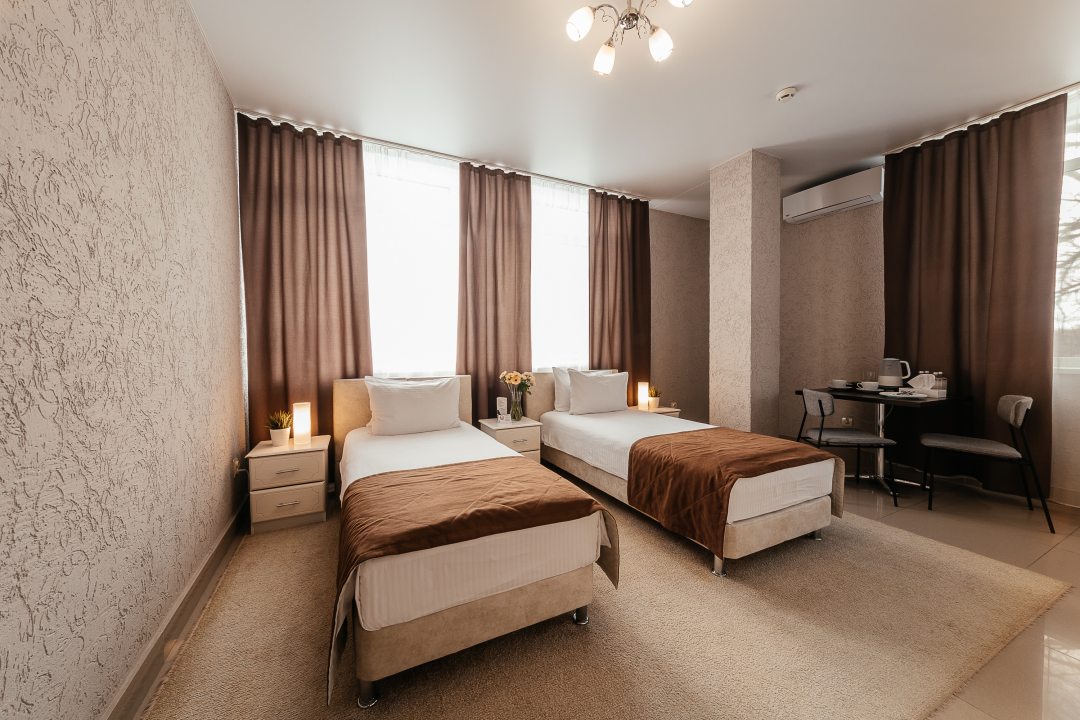 Двухместный (Улучшенный двухместный номер с 2 отдельными кроватями) гостиницы City Hotel, Смоленск