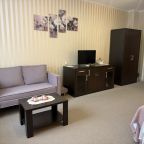 Люкс, Гостиный дворъ