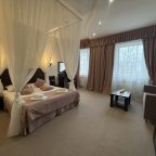 Люкс, Гостиный дворъ