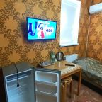 Трёхместный и более, Отель Тимашевск