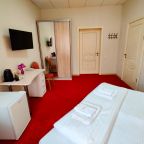 Двухместный (Улучшенный с 2х спальной кроватью), Гостиница Азия