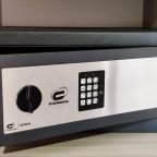 De Luxe (Джуниор с 2 односпальными кроватями), Гостиница Азия