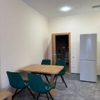 Люкс, Отель Бугарь