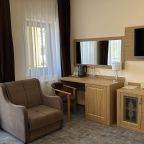 Студио, Отель Бугарь