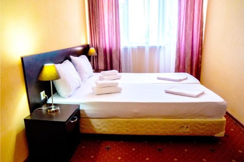 Двухместный (Двухместный номер с 1 кроватью или 2 отдельными кроватями и видом на море) курортного отеля Ателика Небуг
