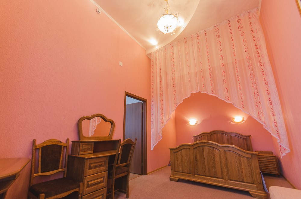Одноместный (Люкс, № 317) гостиницы Русь, Барнаул
