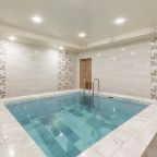 Финская сауна с бассейном