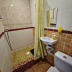 Одноместный номер категории Стандарт. 
Удобства в номера.