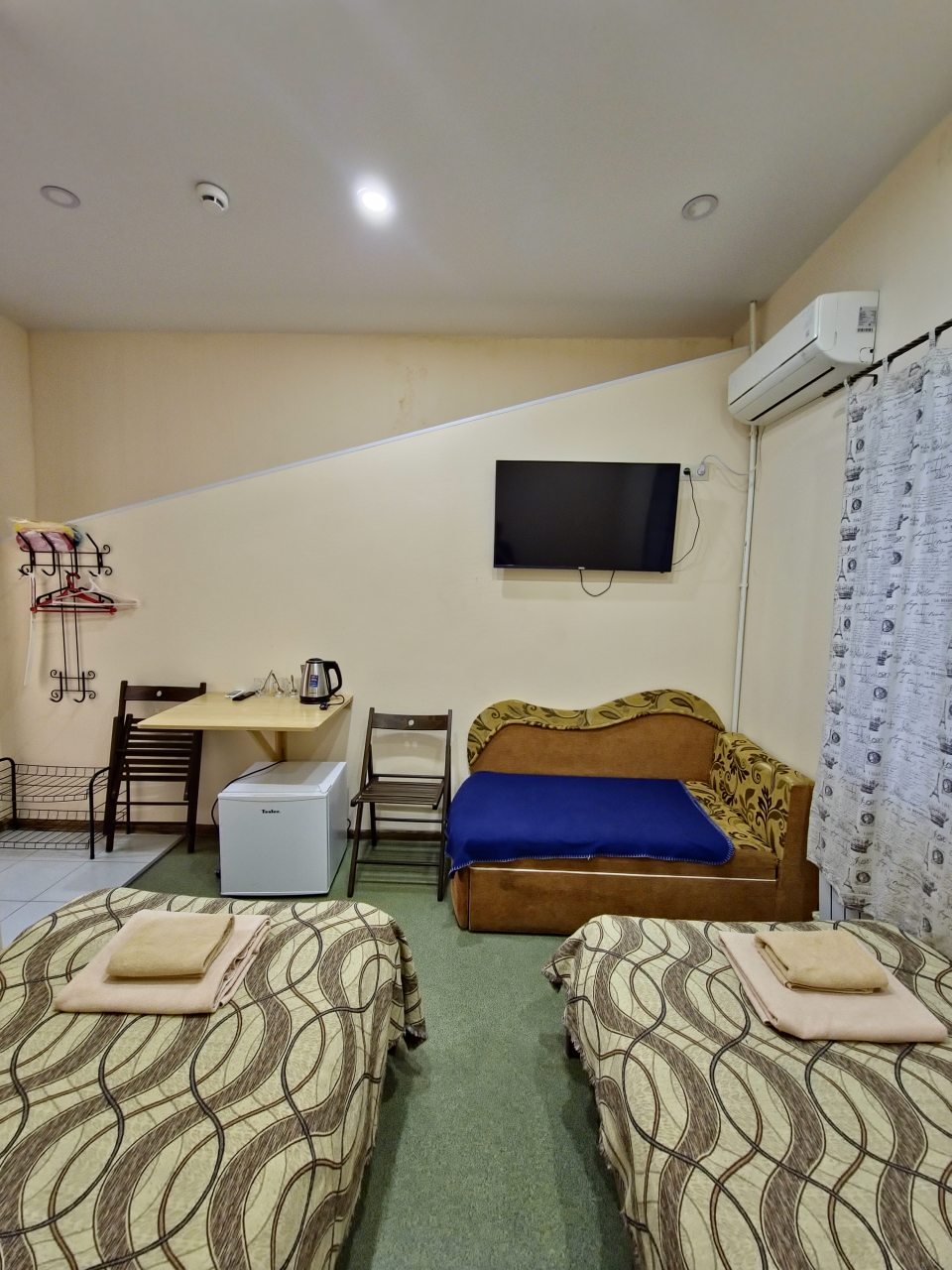 Двухместный номер категории Стандарт.
Удобства в номера.