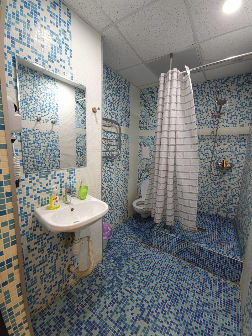 Двухместный номер категории Люкс.
Удобства в номера.