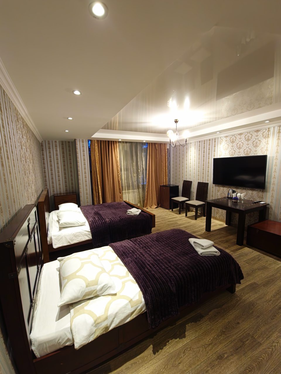 Трехместный номер Президентский люкс.
Удобства в номера.