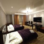 Трехместный номер Президентский люкс.
Удобства в номера.