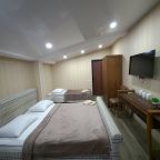 Трехместный номер Люкс улучшенный.
Удобства в номера.