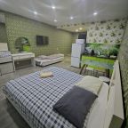 Трехместные апартаменты.
Удобства в номера. 
Кухня в номере.