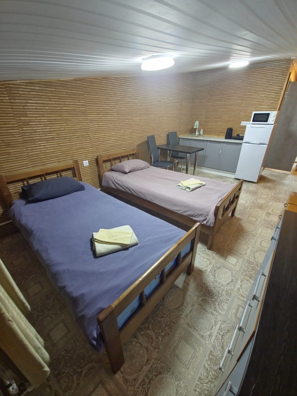 Двухместные апартаменты.
Удобства в номера. 
Кухня в номере.