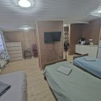 Трехместные апартаменты.
Удобства в номера. 
Кухня в номере.