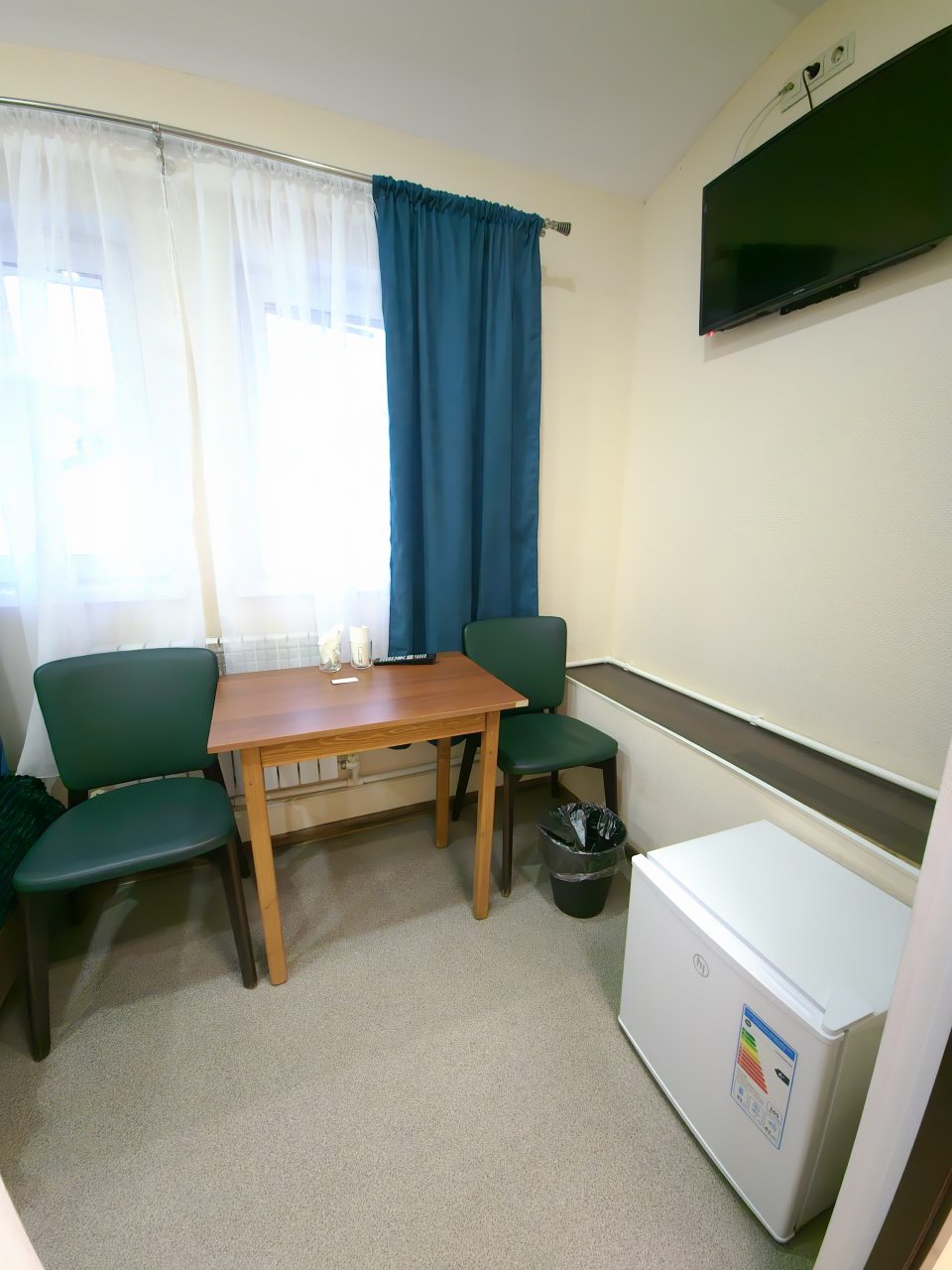 Двухместный номер категории Эконом.
Удобства на этаже.