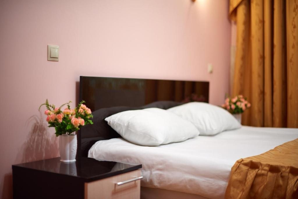 Двухместный (Улучшенный двухместный номер с 1 кроватью) отеля Иордан, Ольгинка
