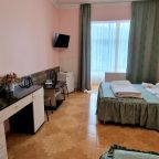 Проживание питание Сауна Хамам Бассейин Анимация Парковка