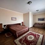 Полулюкс, Отель Бельведер