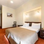 номер с 1 кроватью и видом на город