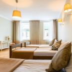 Трехкомнатные апартаменты с видом на Малую Морскую