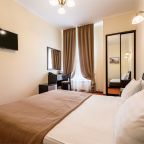 номер с 1 кроватью и видом на город