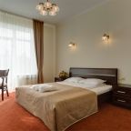 Люкс с балконом и джакузи