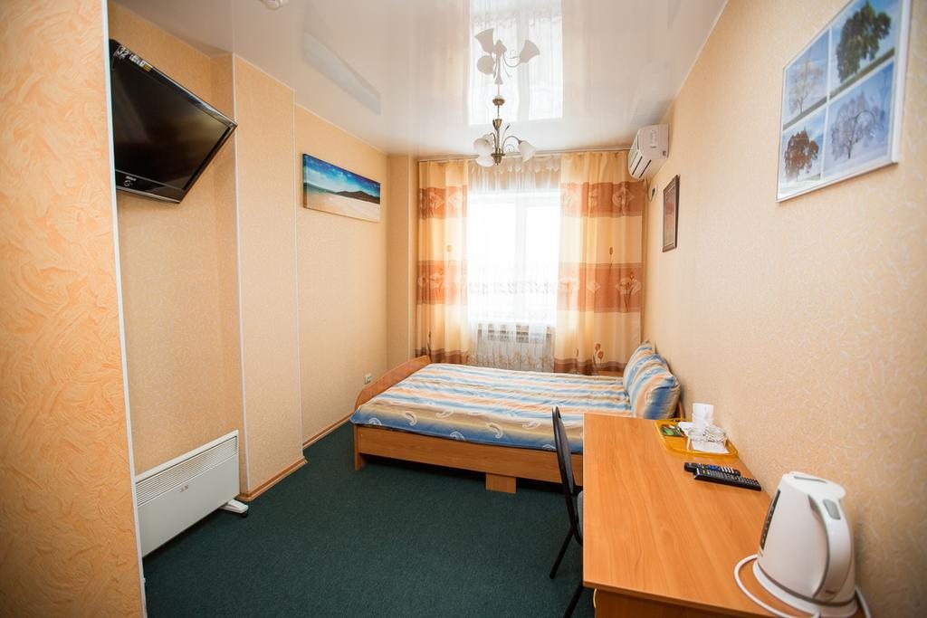 Двухместный (Небольшой двухместный номер с 1 кроватью) гостиницы Золотая Мельница, Белогорск (Амурская область)