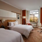 Двухместный (Стандарт с видом на Театр с 2 кроватями «Queen size»), Отель Grand Autograph Hotel Novosibirsk