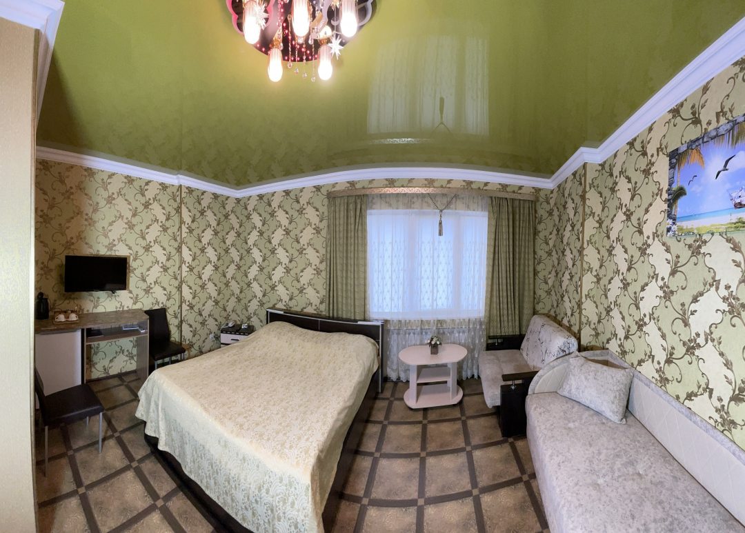 Двухместный (Комфорт +) гостиницы Риф, Оренбург