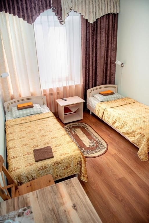 Двухместный (Двухместный номер с 2 отдельными кроватями и душем) мотеля Маяк, Новоалтайск