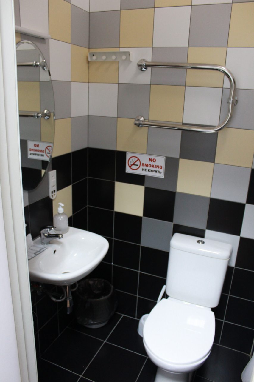 Двухместный, Гостиница Маяк