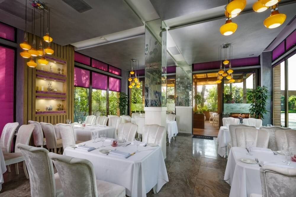 Ресторан Villa Cafe, Mriya Resort & SPA
